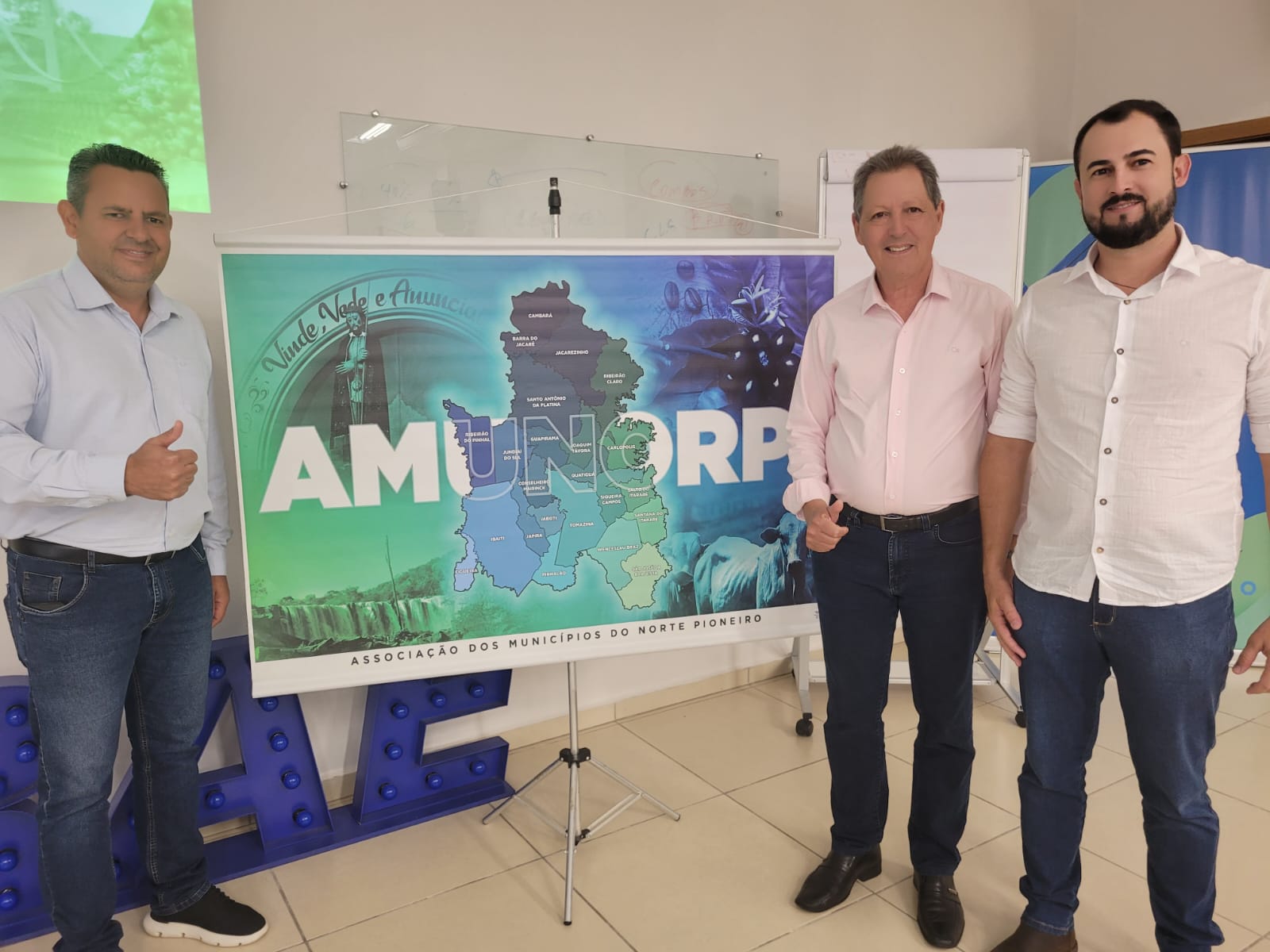 Prefeito Régis William é eleito presidente da AMUNOPI